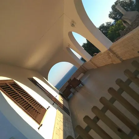 Dom wakacyjny Thomas Torre Vado San Gregorio Marina di San Gregorio