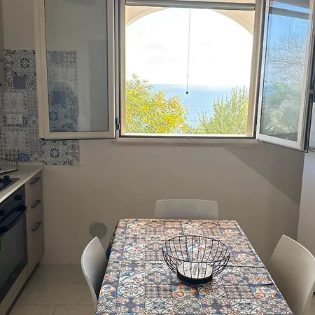 Thomas Torre Vado San Gregorio Marina di San Gregorio